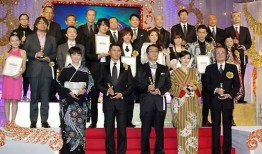 业内人爆料娱乐圈博主,揭秘明星幕后真相！